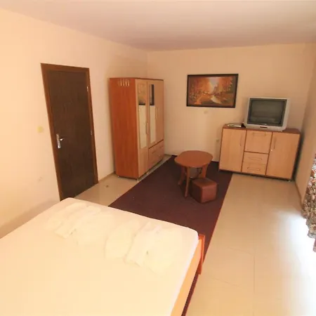 Apartman Eden - Menada *