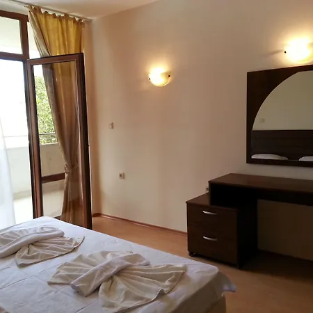 Eden - Menada Apartman Napospart