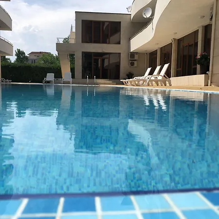 Apartman Eden - Menada