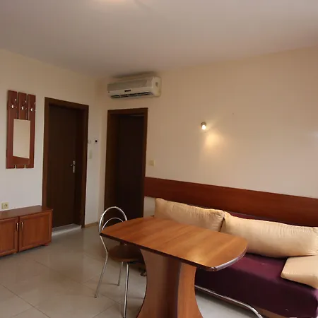 Apartman Eden - Menada *